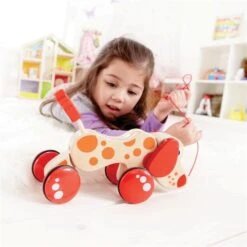 Hape Hündchen Puppy E0347 6 Hape Hündchen Puppy E0347 -Babyprodukte Geschäft e0347 down dog child 2 1