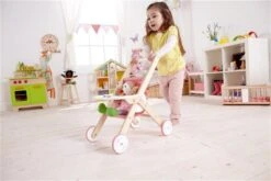 Hape Puppenwagen E3603 -Babyprodukte Geschäft e3603 stroller child 3 1